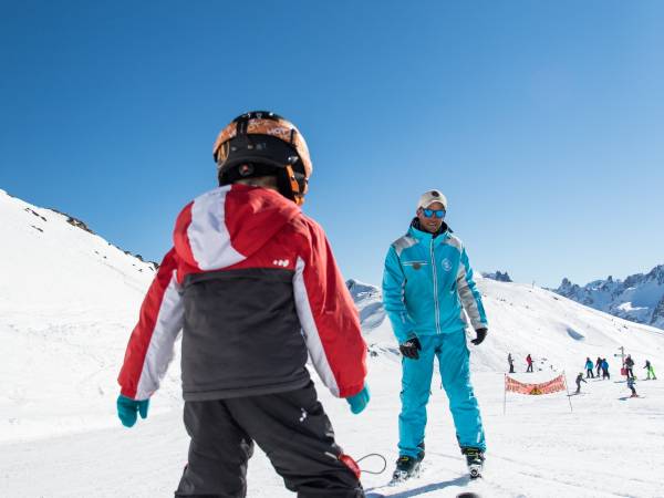 Why choose an ESI Ski School for your children?