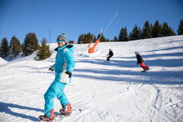 Snowboard group lessons