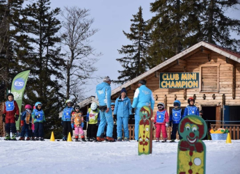 Alpine ski kindergarten